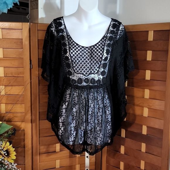 Cato Tops - Cato brand black lace tunic